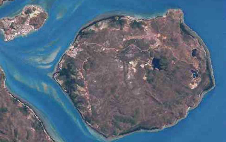 Horn Island, Torres Strait (Landsat).jpg