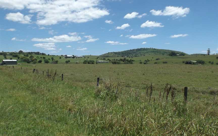 Fields at Milford, Queensland.jpg