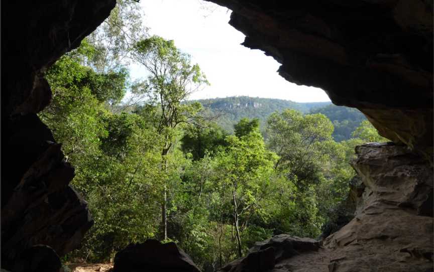 Dragon Cave, Cania Gorge National Park, Monto.jpg