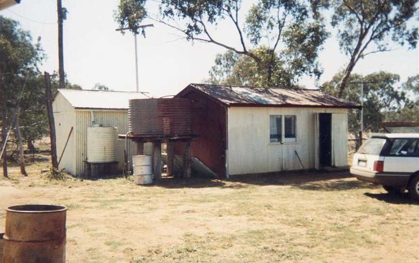 Nebine Centre Library, Murweh Shire, Queensland, 1990.jpg