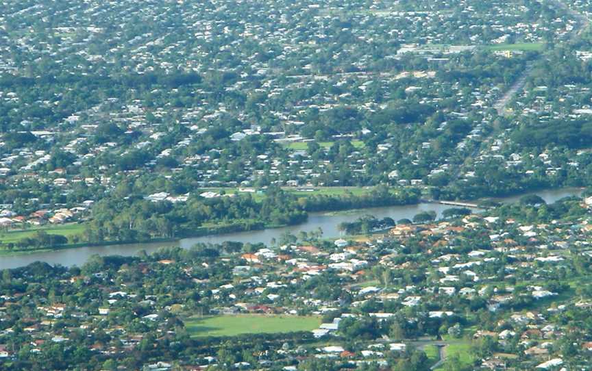 Ross River and Aplins Weir.jpg