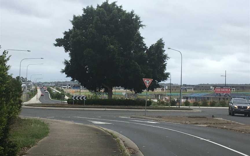 Quakers Hill North Roundabout