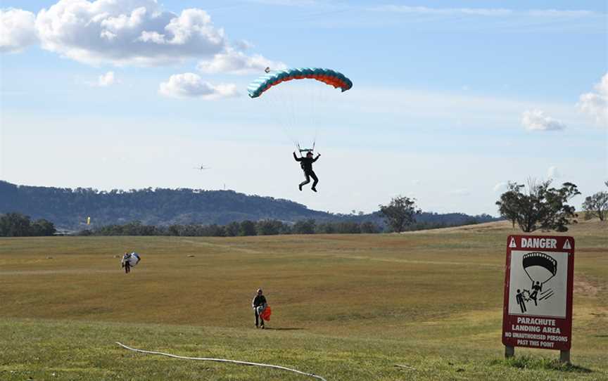 Wilton Parachute Centre NSW.jpg