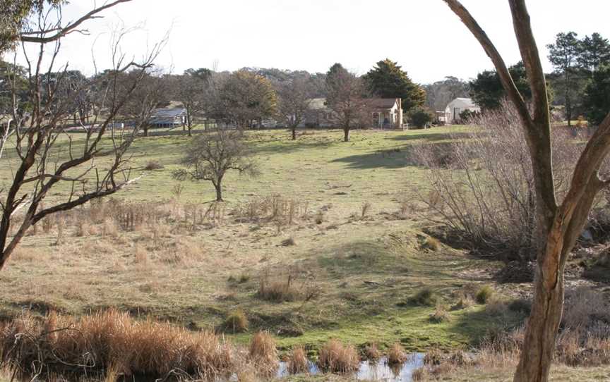 Oakhill, near Sutton, New South Wales.jpg