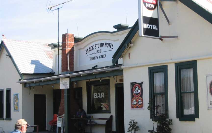 Black Stump Hotel Trunkey Creek