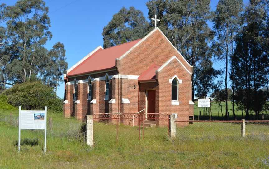 Narraburra Anglican Church 001.JPG