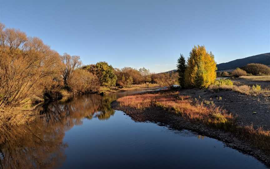 Murrumbidgee River at Billilingra, looking upstream.jpg