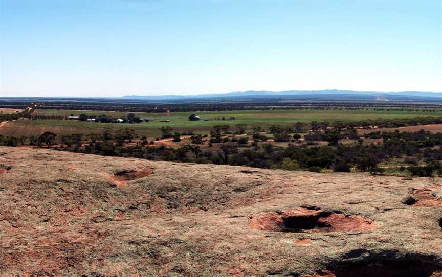 Pildappa Rock Gawler Ranges NP360°panoramio