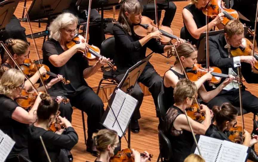 Tchaikovsky’s Fifth Symphony, Events in Sydney CBD