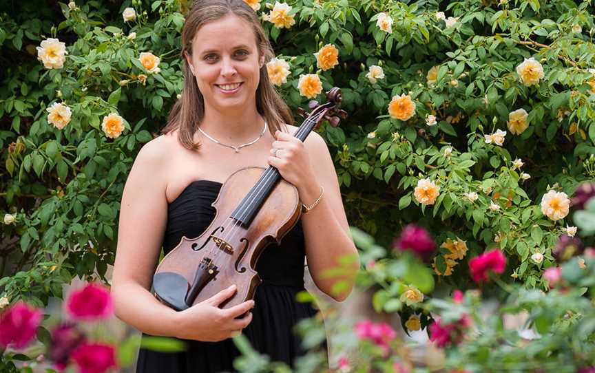 Rebecca Glorie Violinist