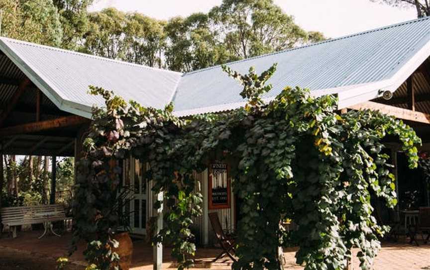 Pennyweight Winery, Wineries in Beechworth