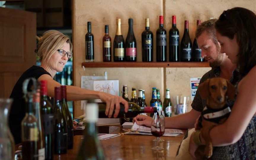 Stone Bridge Wines, Wineries in Clare