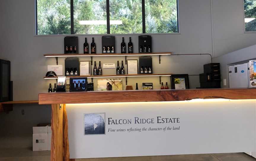 Falcon Ridge Estate, Wineries in Spring Grove