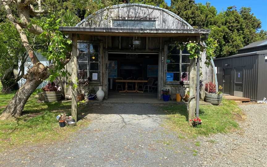 Fat Pig Vineyard, Waipapa, New Zealand