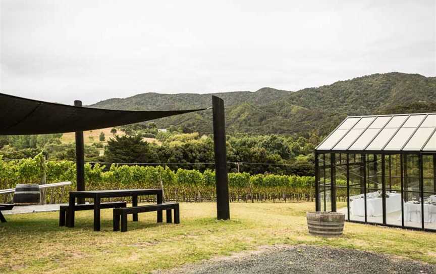 Te Whai Bay Wines, Mangawhai, New Zealand