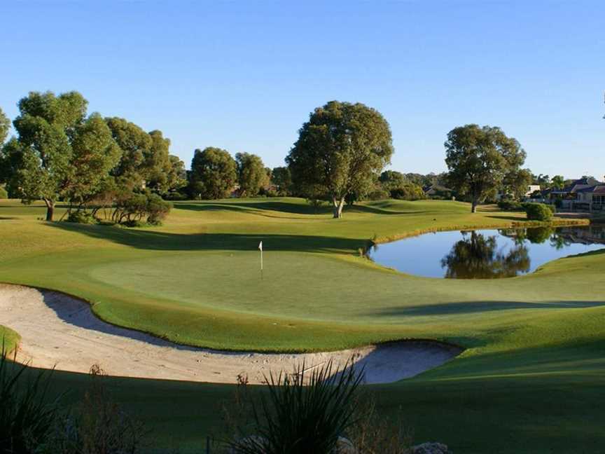 Meadow Springs Golf Course, Local Facilities in Meadow Springs