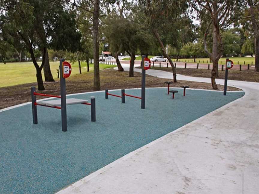 Paloma Park, Local Facilities in Marangaroo