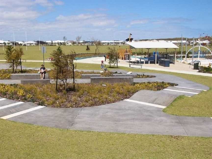 Heath Park, Local Facilities in Eglinton