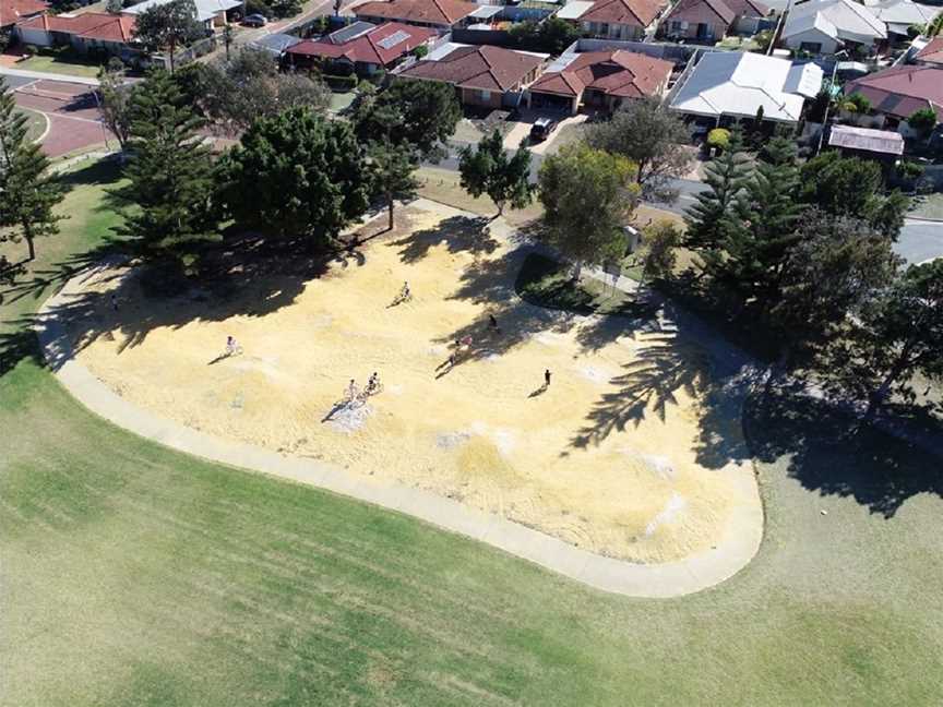 Quinns Rocks BMX track, Local Facilities in Quinns Rocks