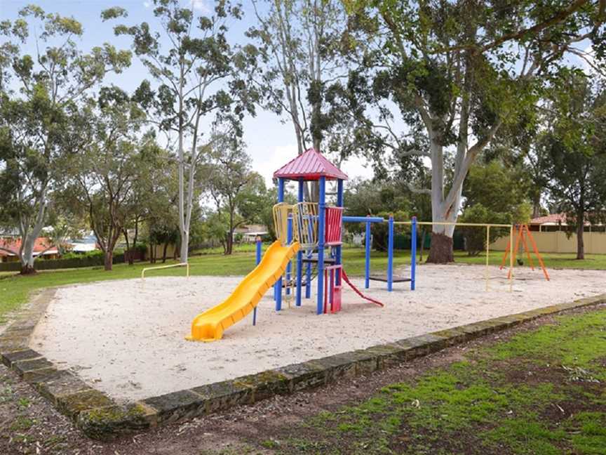 Taywood Park, Local Facilities in Wanneroo