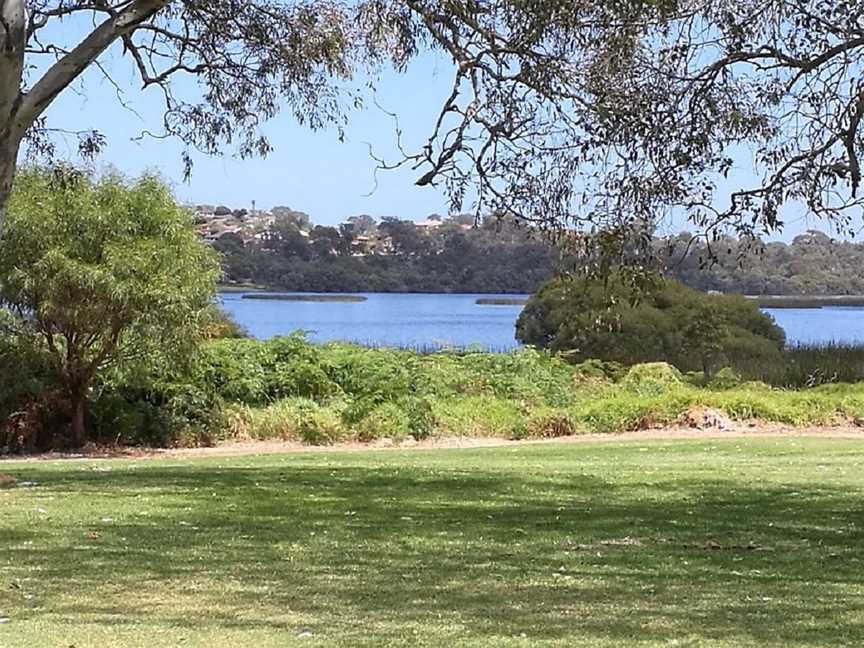 Lake Joondalup Park, Local Facilities in Wanneroo