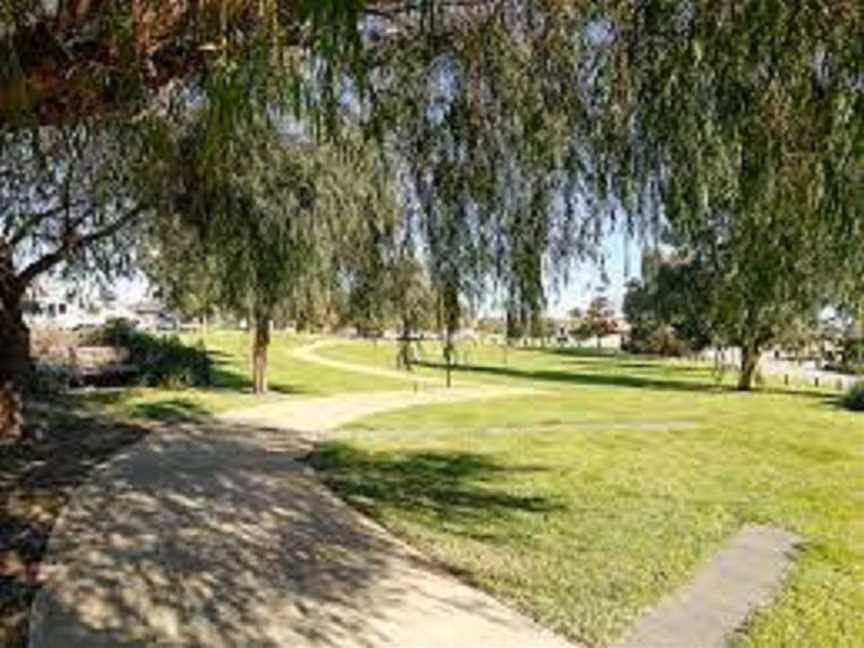 Carosa Park, Local Facilities in Ashby