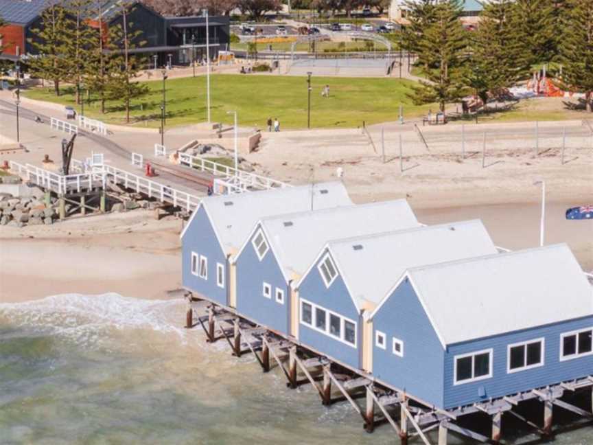 Busselton Foreshore Jetty, Local Facilities in Busselton