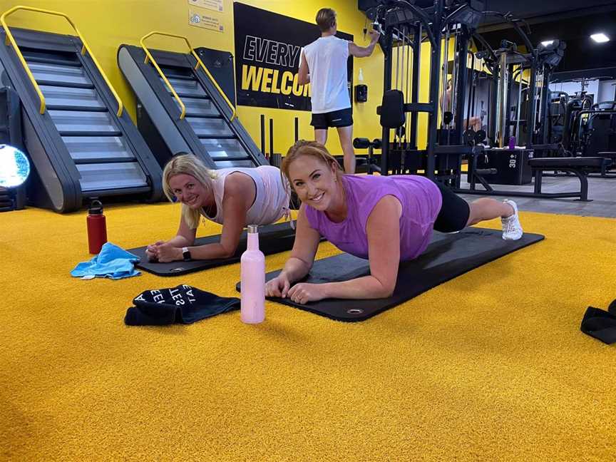 Fitness HC 24/7 Hillarys, Local Facilities in Hillarys