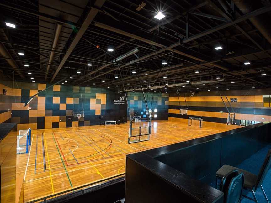 Wanangkura Stadium Indoor Court, Local Facilities in South Hedland