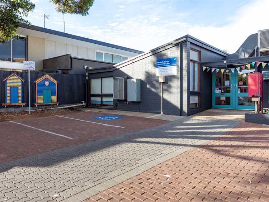Henley and Grange Community Centre, Local Facilities in Henley Beach