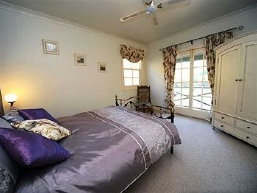 St Helen's Country Cottages, Clare, SA