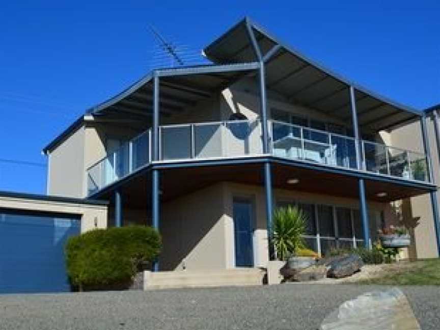 Shearwaters Apartment, Ocean Views, Accommodation in Penneshaw