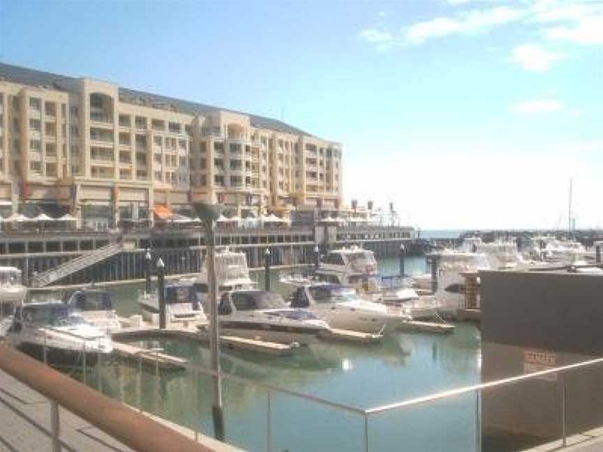 Glenelg Holiday /corporate Accommodation, Glenelg South, SA