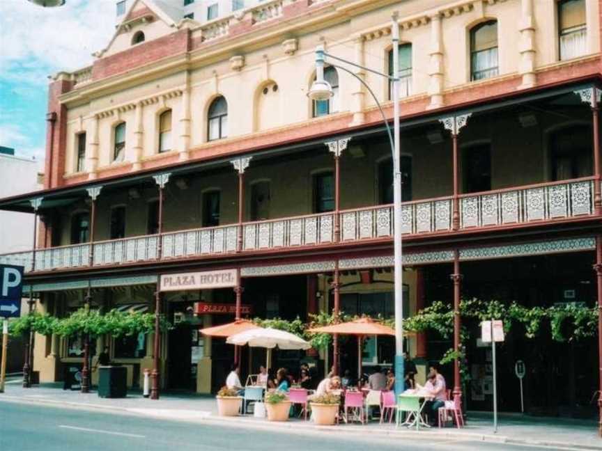 Plaza Hotel, Accommodation in Adelaide CBD