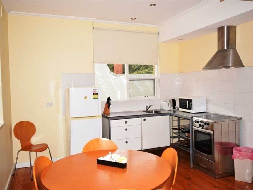 Glenelg Holiday Apartments-Ellis, Glenelg, SA