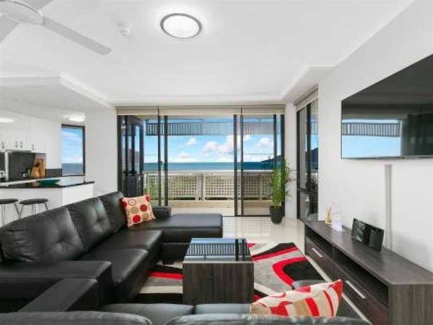Cairns Luxury Seafront Apartment, Cairns, QLD