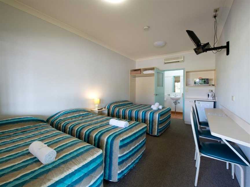 Lamington Hotel Motel - Detached Motel, Maryborough, QLD