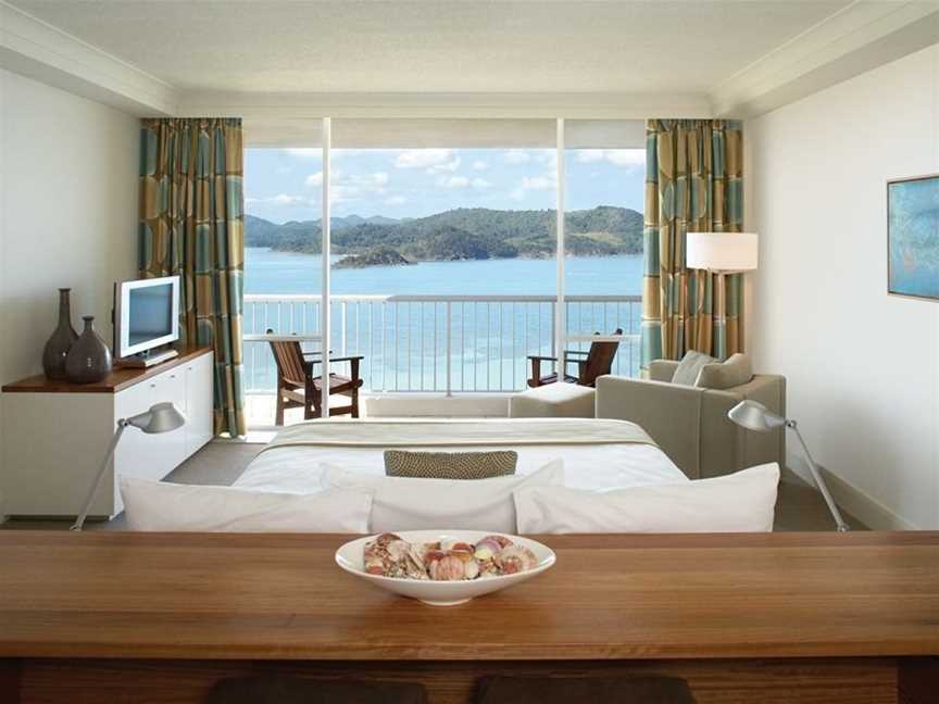 Reef View Hotel, Accommodation in Whitsundays