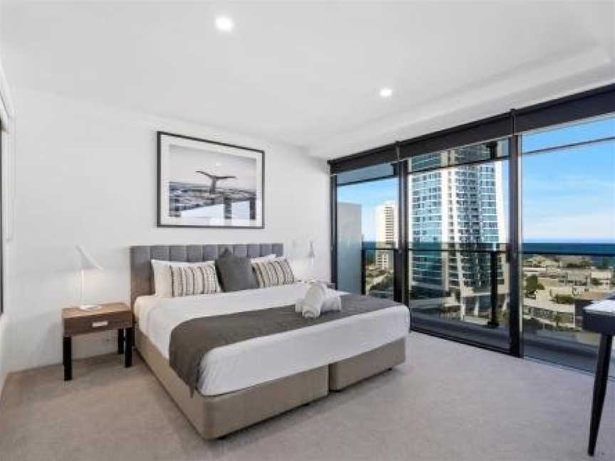 Circle on Cavill - GCLR, Accommodation in Surfers Paradise