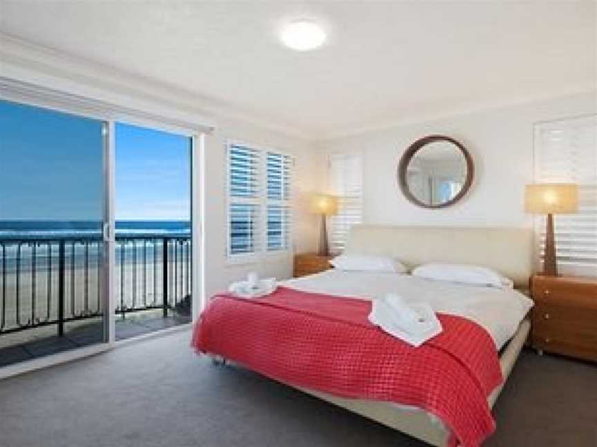 Beachfront Palm Beach Townhouse, Palm Beach, QLD