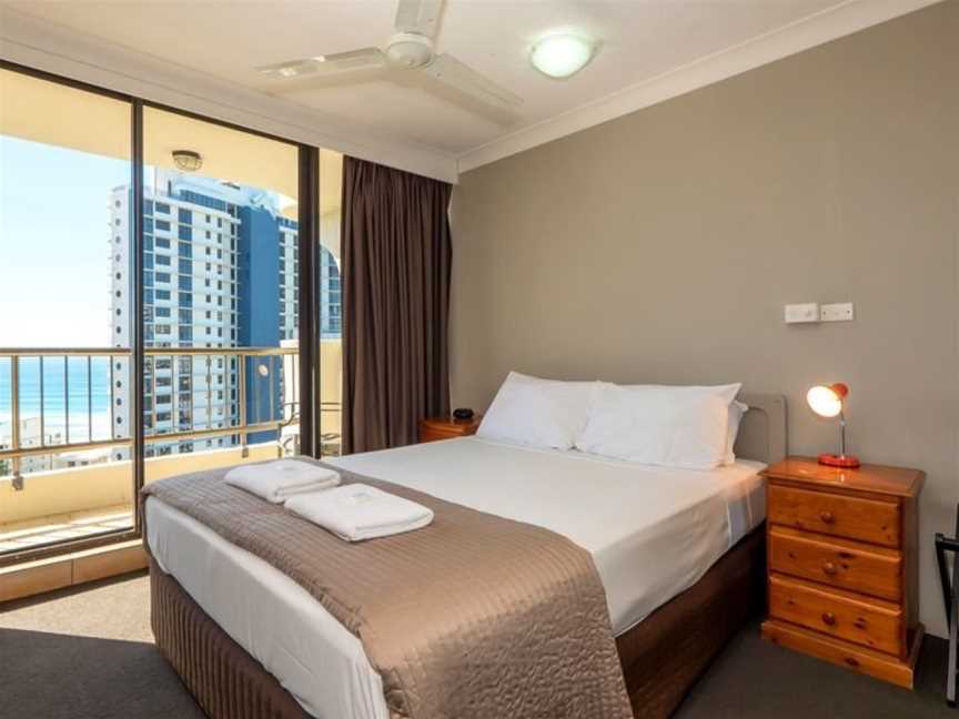 Aristocrat Apartments, Accommodation in Surfers Paradise