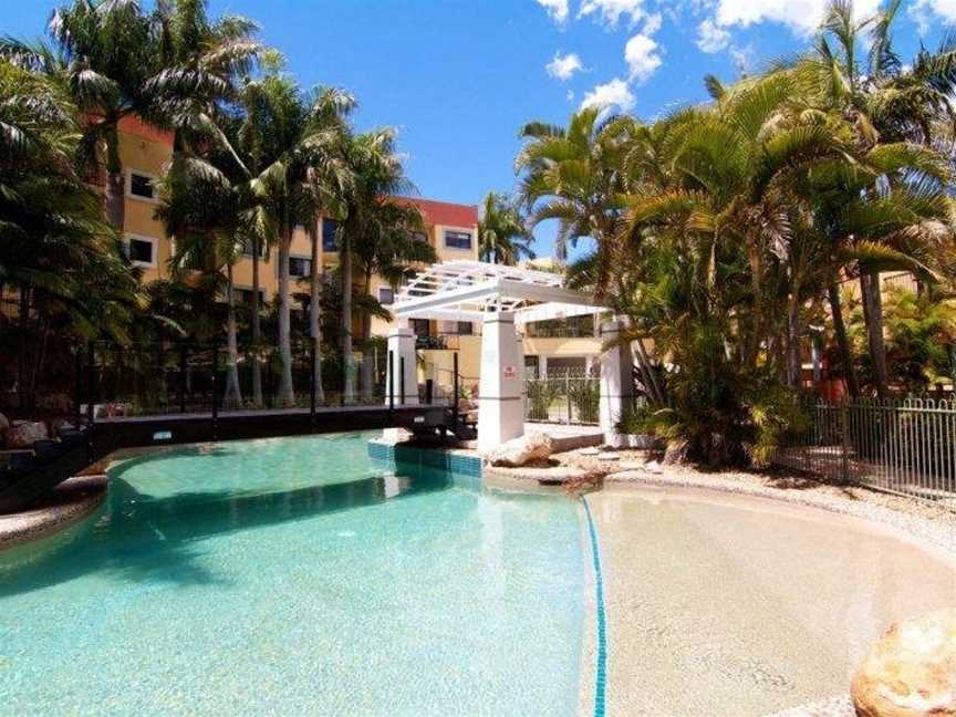 Magic Mountain Resort, Miami, QLD