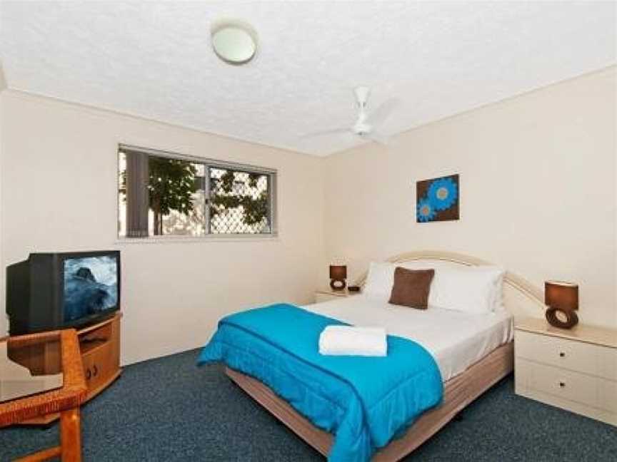 Champelli Palms Apartments, Labrador, QLD