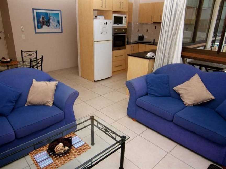Barbados Holiday Apartments, Accommodation in Broadbeach