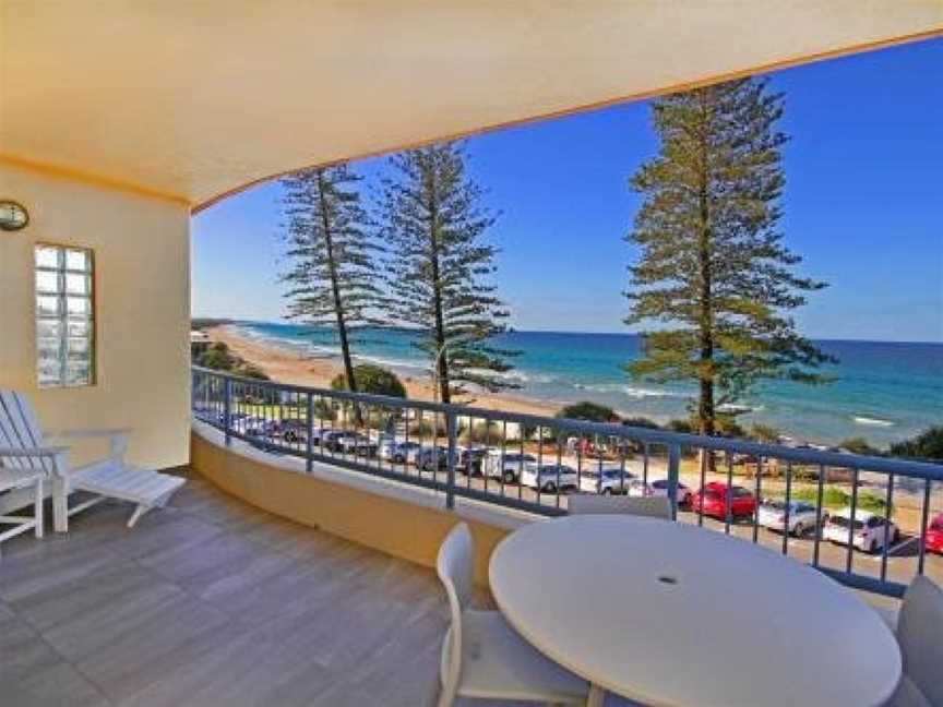 Coolum Baywatch Luxury Style Penthouse, Linen Included, WIFI, 500 Bond, Coolum Beach, QLD