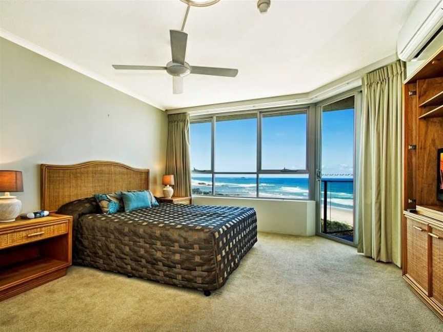 Chateau Royale Beach Resort, Maroochydore, QLD