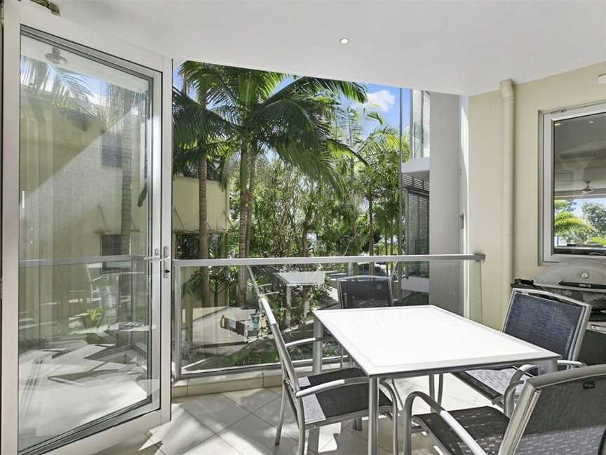 Stunning Riverfront Apartment in Noosaville - Unit 2 Wai Cocos 215 Gympie Terrace, Noosaville, QLD