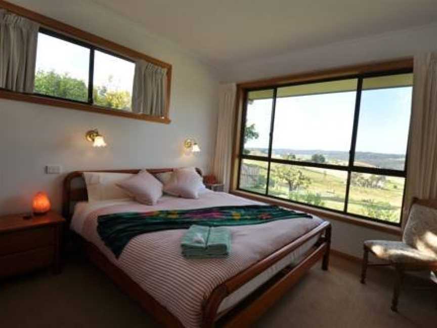 Plovers Ridge Country Retreat, Lilydale, TAS