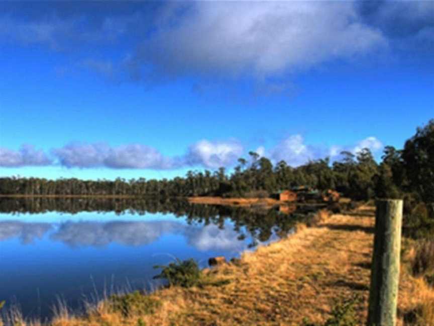 Lake Yalleena Nature Retreat, Lake Leake, TAS