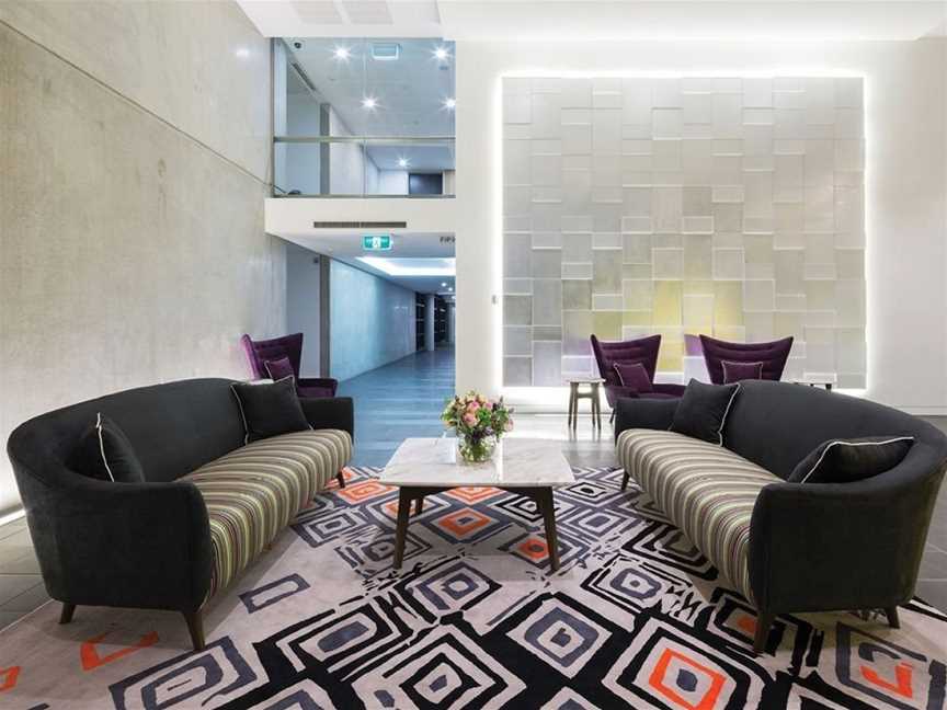 Avenue Hotel Canberra, Accommodation in Braddon